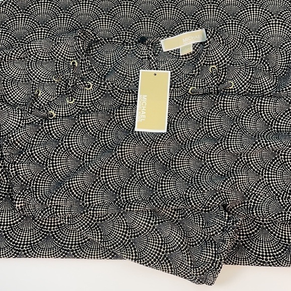 Michael Kors Textured Black Long-Sleeve Blouse w/ Seashell Print Top | Large - Picture 11 of 15